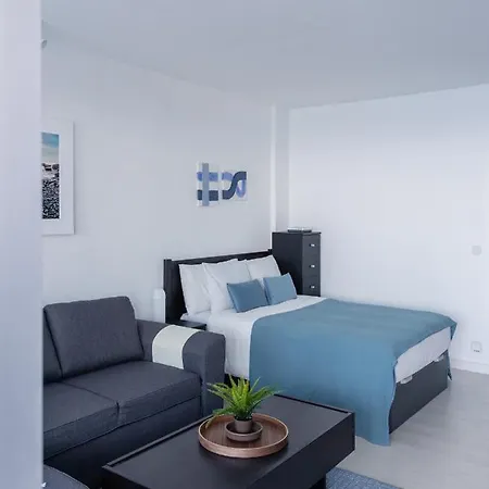 Blue Dream: Panoramic View On Heights Over The Sea Apartament *